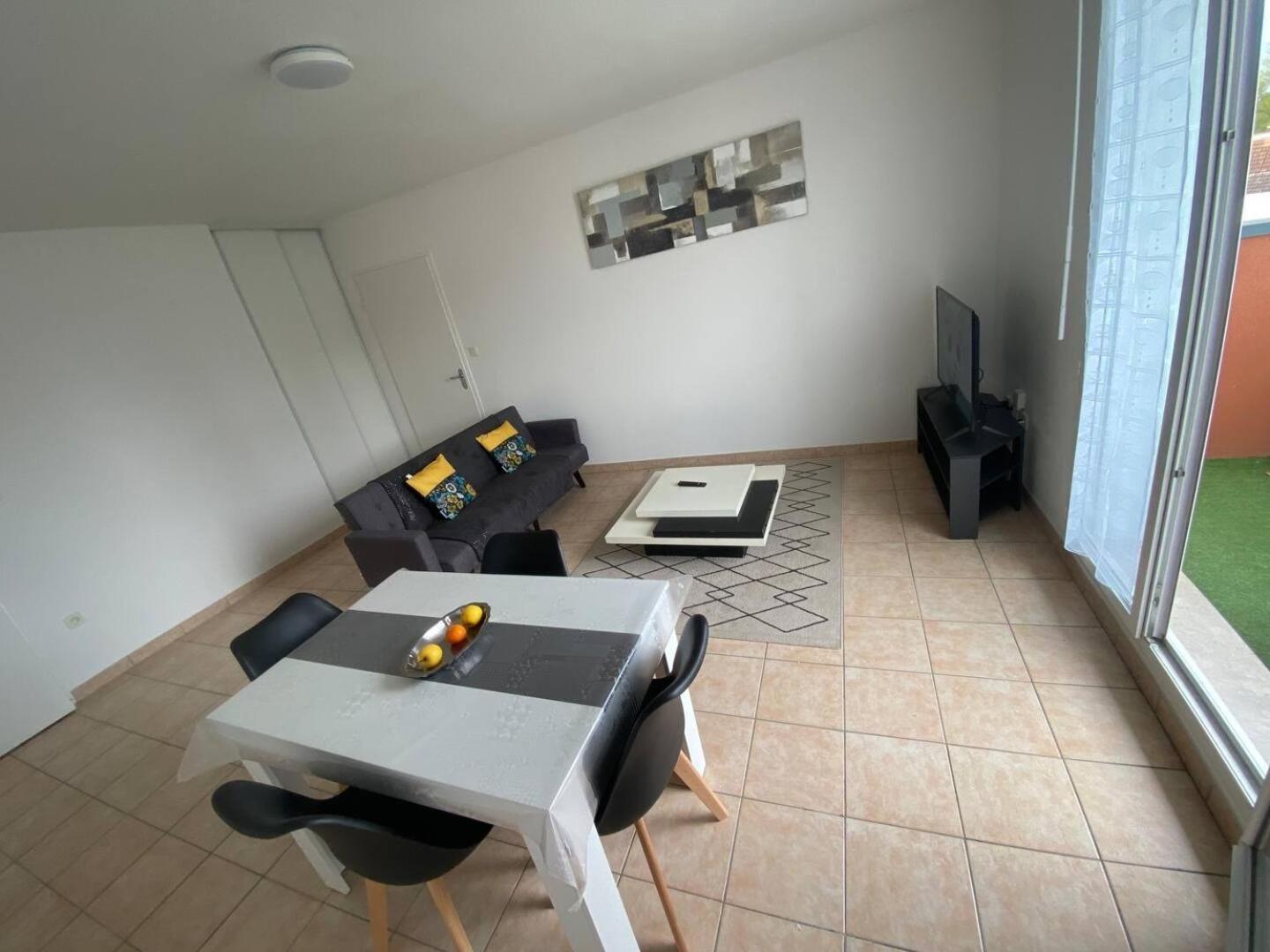 Appartement Proche Du Centre Béthune Eksteriør bilde